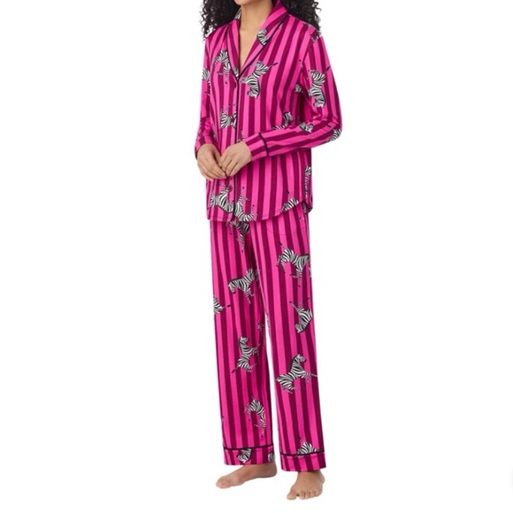 Room Service Women's Shawl Collar Pajama Set/Pink Stripe Zebra/Size: XX-Large - Picture 4 of 15